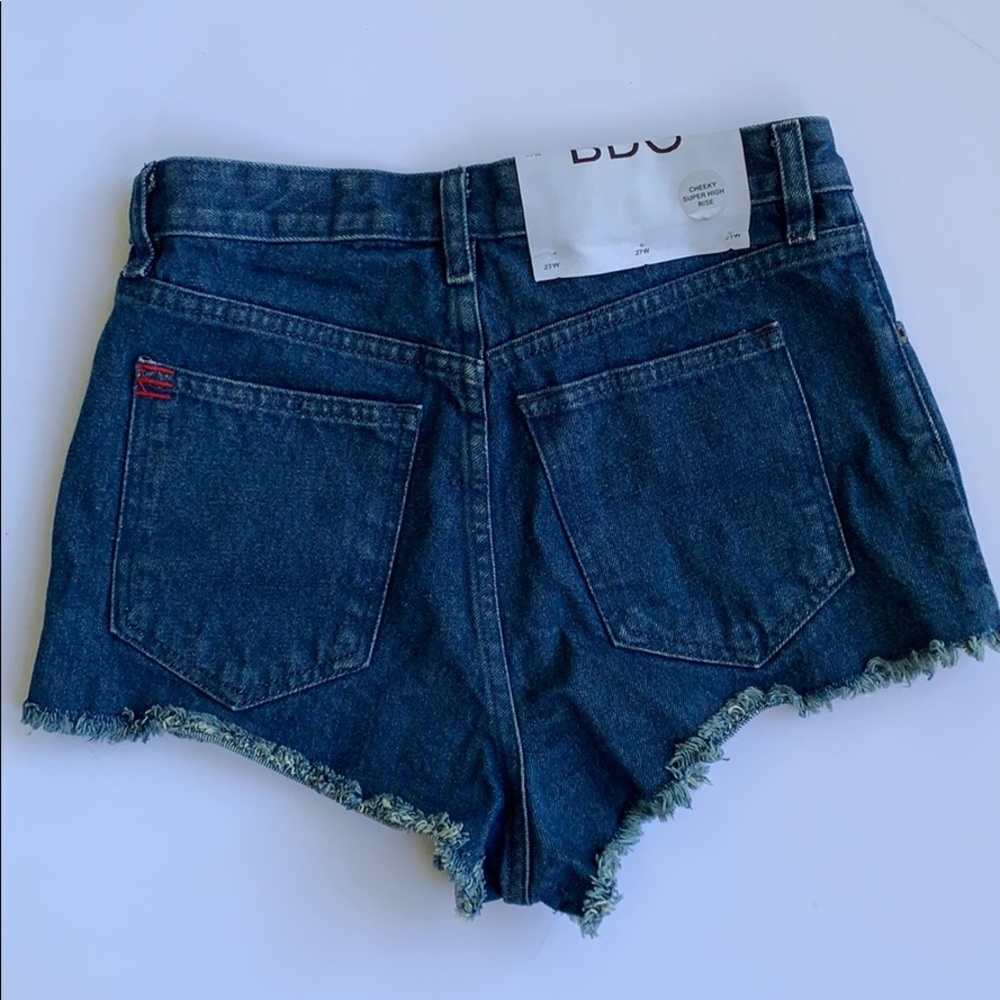 🆕 BDG Cheeky Super High Rise Shorts SZ 27 - Picture 2 of 5